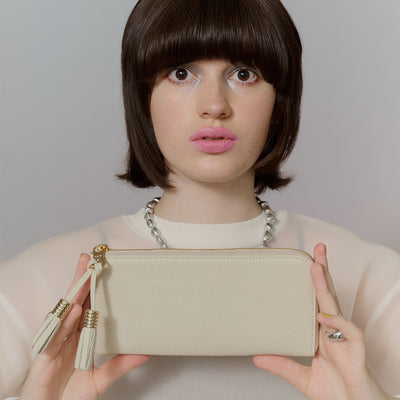 <Atelier Nuu> loop L-shaped long wallet / ivory