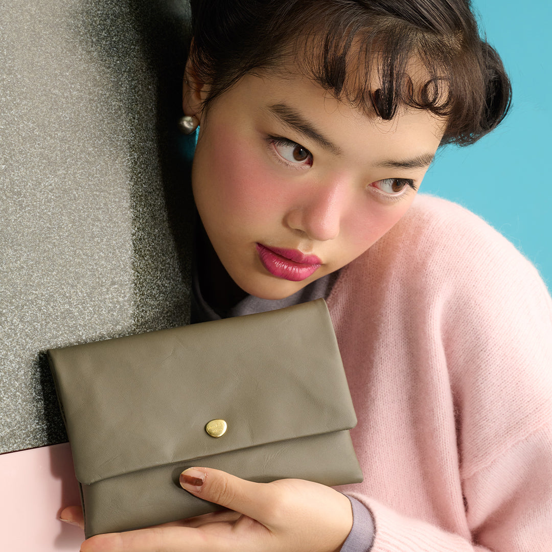 ＜ニュートラルグレイ＞ NP135ハスキー ポーチウォレット/グレー