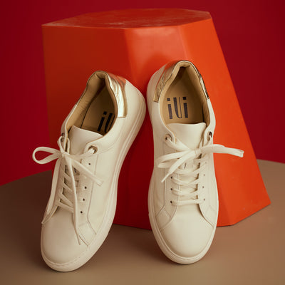 ＜IUI＞繫繩球鞋/白色