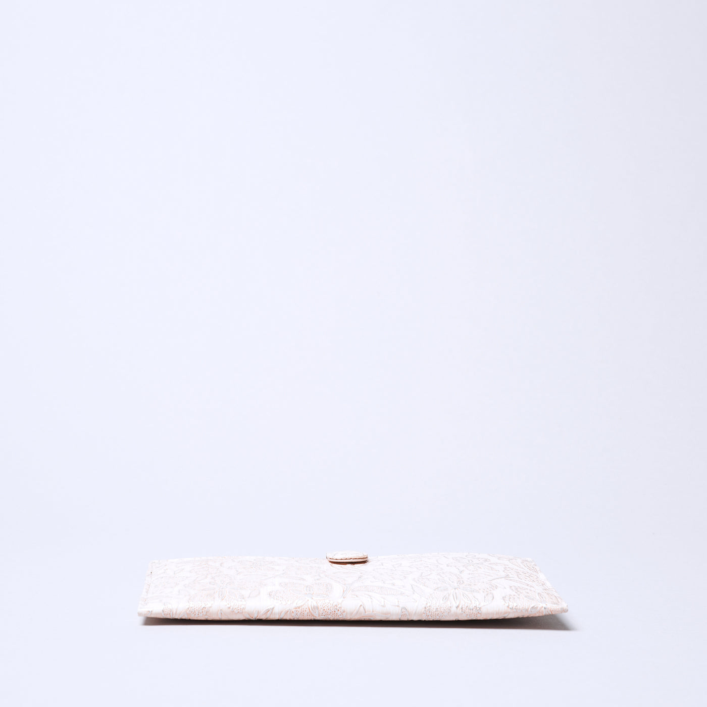 ＜アルカン＞クレアスリムウォレット/パールホワイト