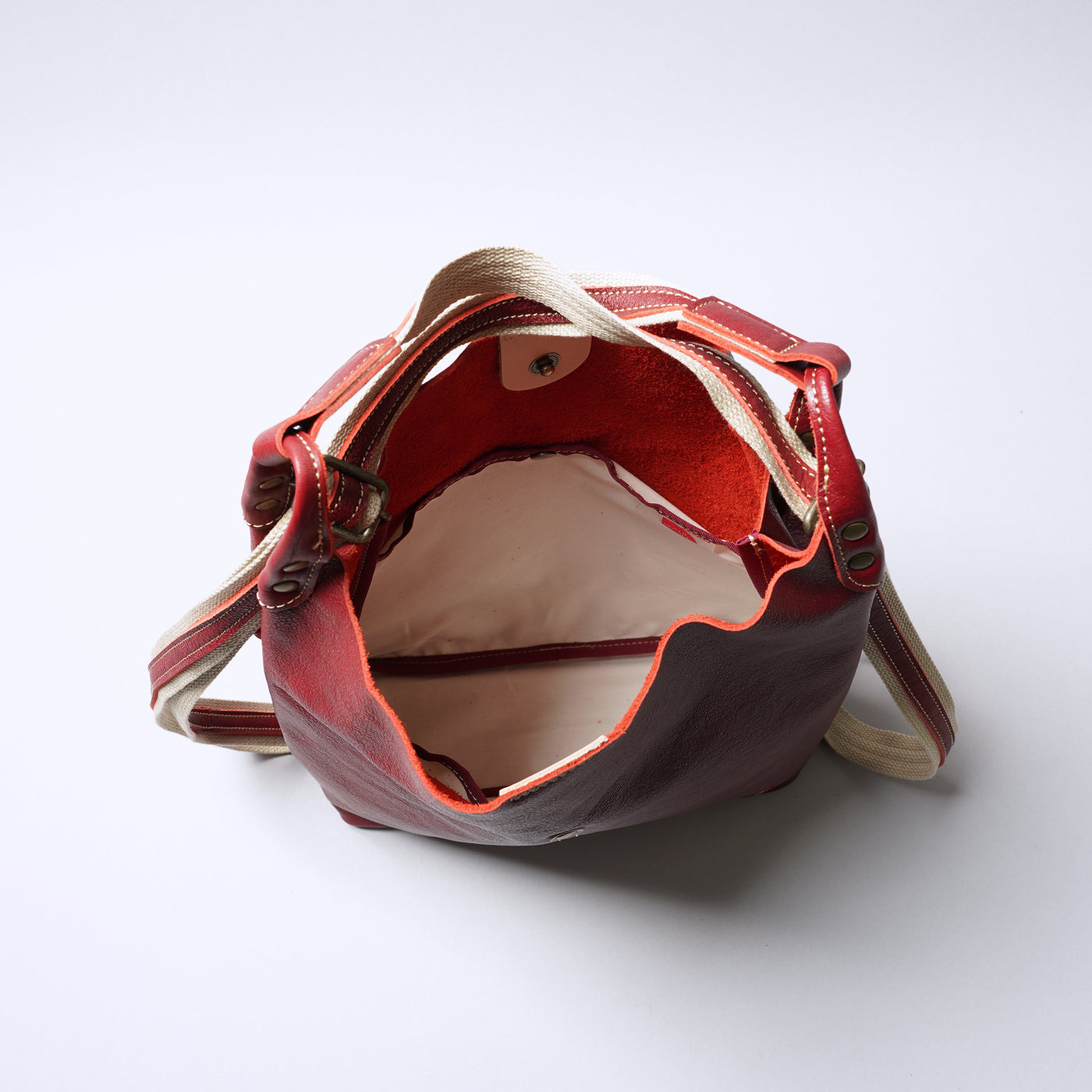 ＜レッセフェール＞ピエーザ 2wayリュック/キャメル