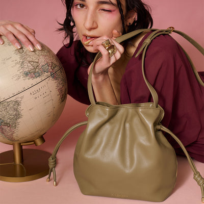 <KIYOKAWA> ZITA Shoulder Pochette / Olive