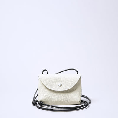 <SENTI FLATTER THE SENSES> Shrink Leather Neck Wallet / Black