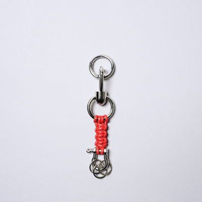 <SENTI FLATTER THE SENSES> Leather Blade Key Chain / Red