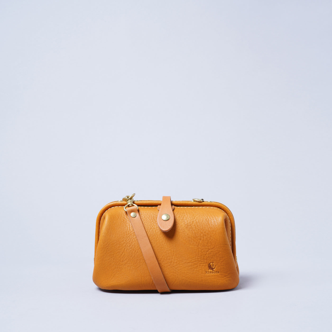 <kissora> Epika Shoulder Bag with Clasp Opening / Red