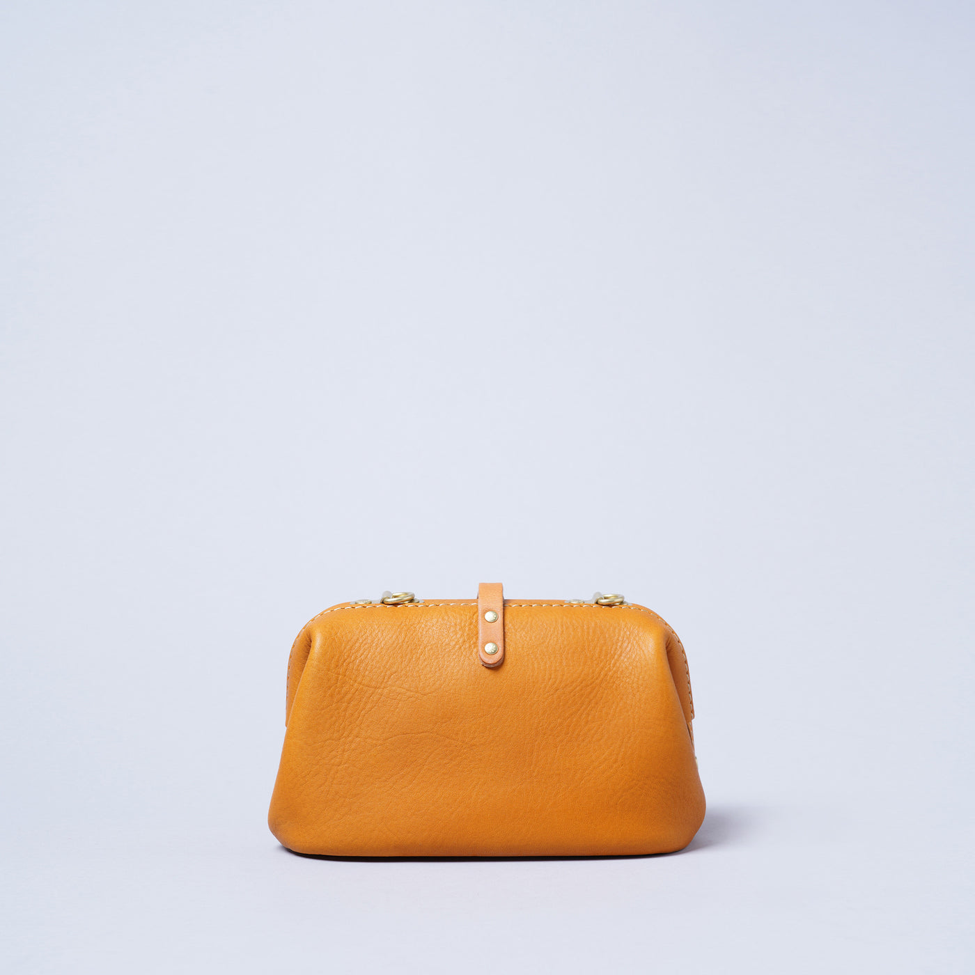 <kissora> Epika Shoulder Bag with Clasp Opening / Red