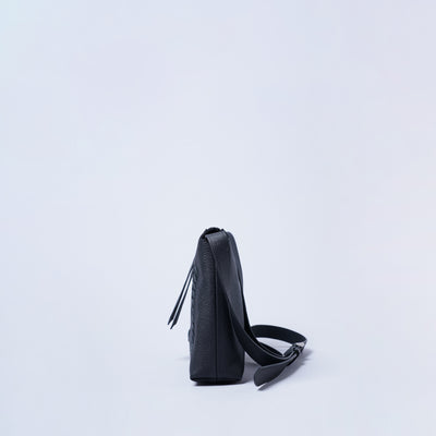 ＜ブラックアイボリー＞Arrow（アロー）/ブラック