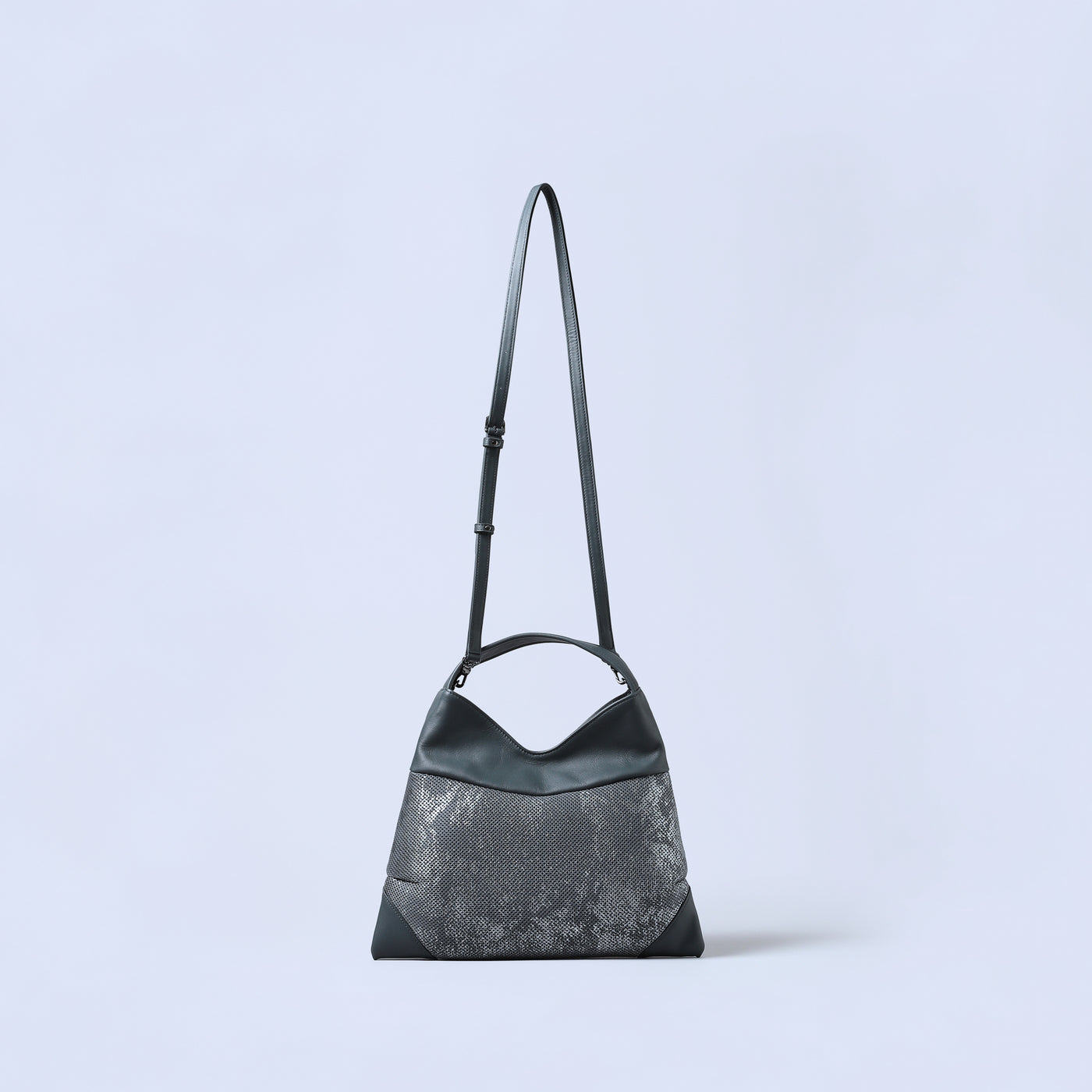 ＜エスティーヌ＞オブリークシリーズ 2WAYショルダーバッグ/ブラック