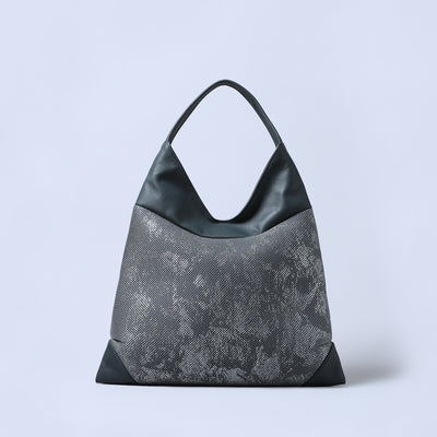 ＜エスティーヌ＞オブリークシリーズ トートバッグ/ブラック