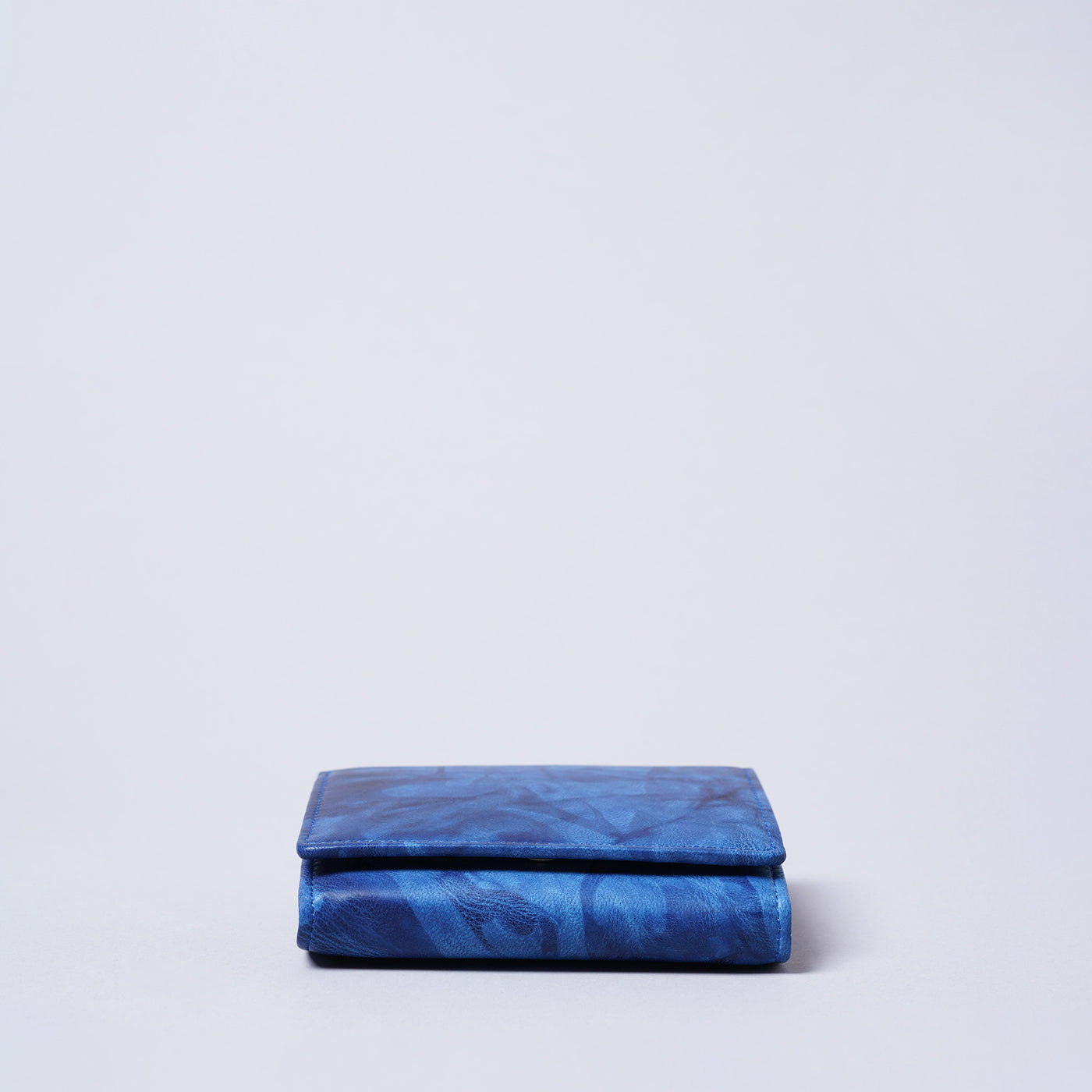 <KIKUHIRO> Aizome ・Bifold LF Wallet with Coin Pocket  / Blue (Indigo)