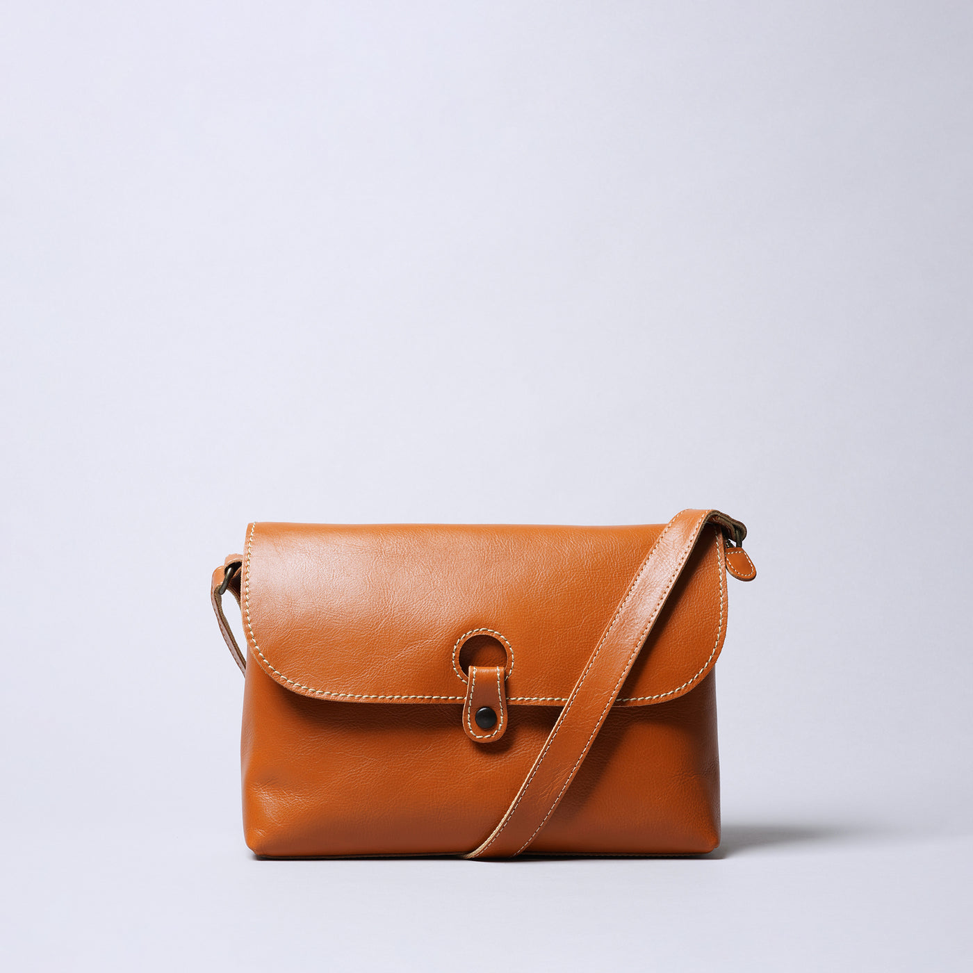 <Laisser Faire> Wolf Shoulder Bag / Red