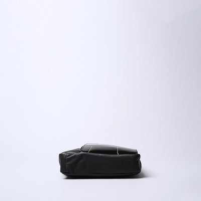 <REAL MIND BL> Apollon Vertical Shoulder Bag / Black