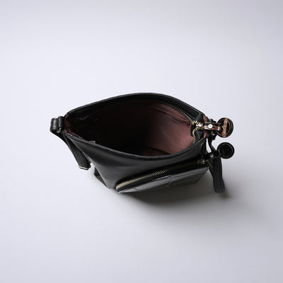 <REAL MIND BL> Apollon Vertical Shoulder Bag / Black