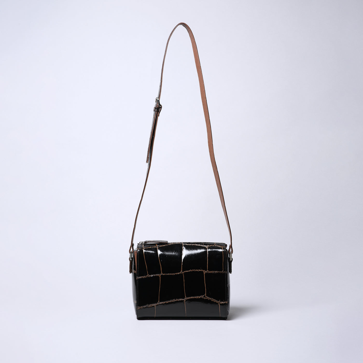 <REAL MIND BL> Prima Borsa Shoulder Bag / Chocolate