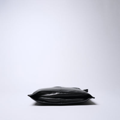 <REAL MIND BL> Fika Thin Gusset Tote Bag / Black