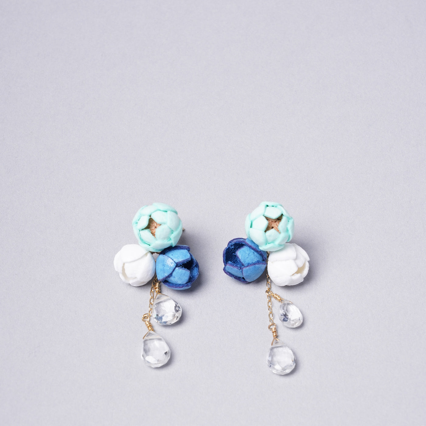 <Selieu> Marine Tsubomi Earrings / White & Pastel Green & Blue