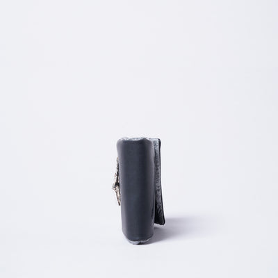 ＜トルクアータ＞昆虫付き GUIDI カーフ 仔牛革 二つ折り財布 / ハナムグリ/ブラック