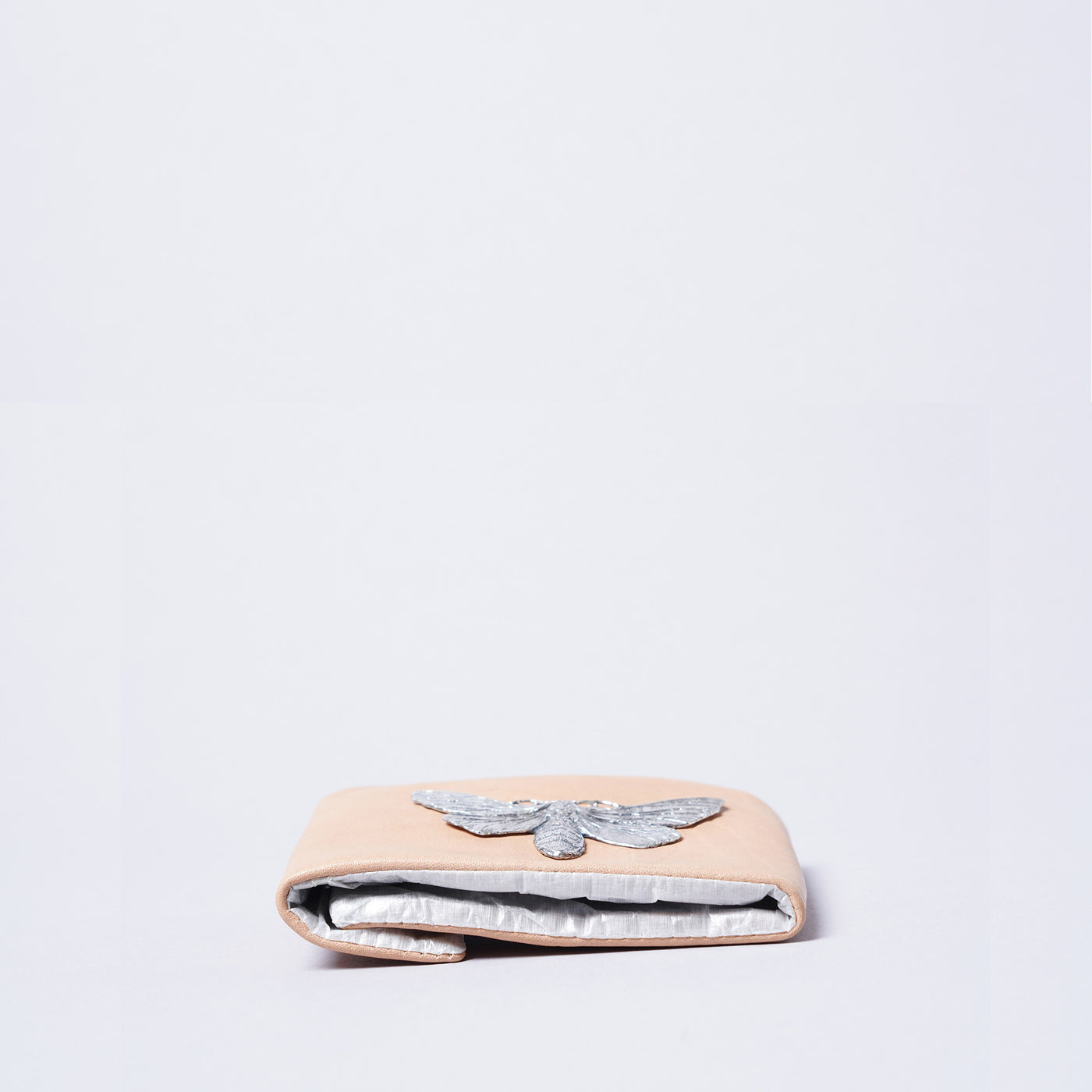 <TORQUATA> Cowhide Bifold Wallet with Insect / Honey Beetle / Beige
