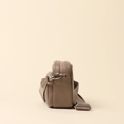 <itten-itten> Leather mini shoulder bag / charcoal gray