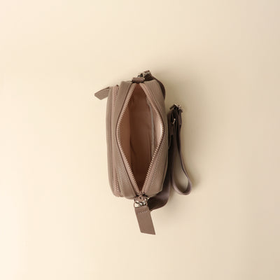 <itten-itten> Leather mini shoulder bag / blue