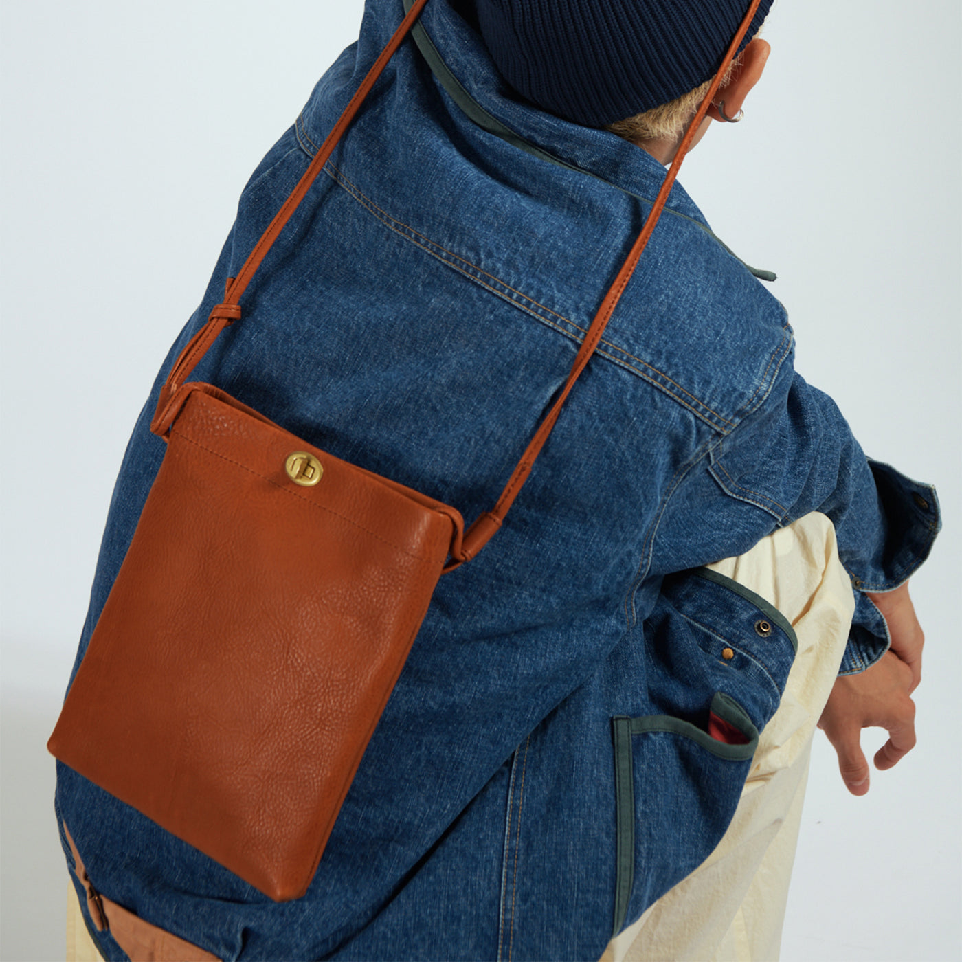 <SLOW> Shoulder bag / brown