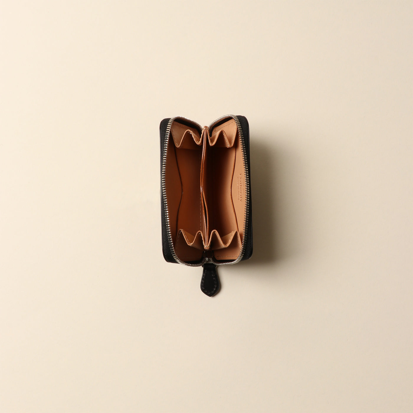 < FLATHORITY > Water-dyed oil cordovan round coin purse / green