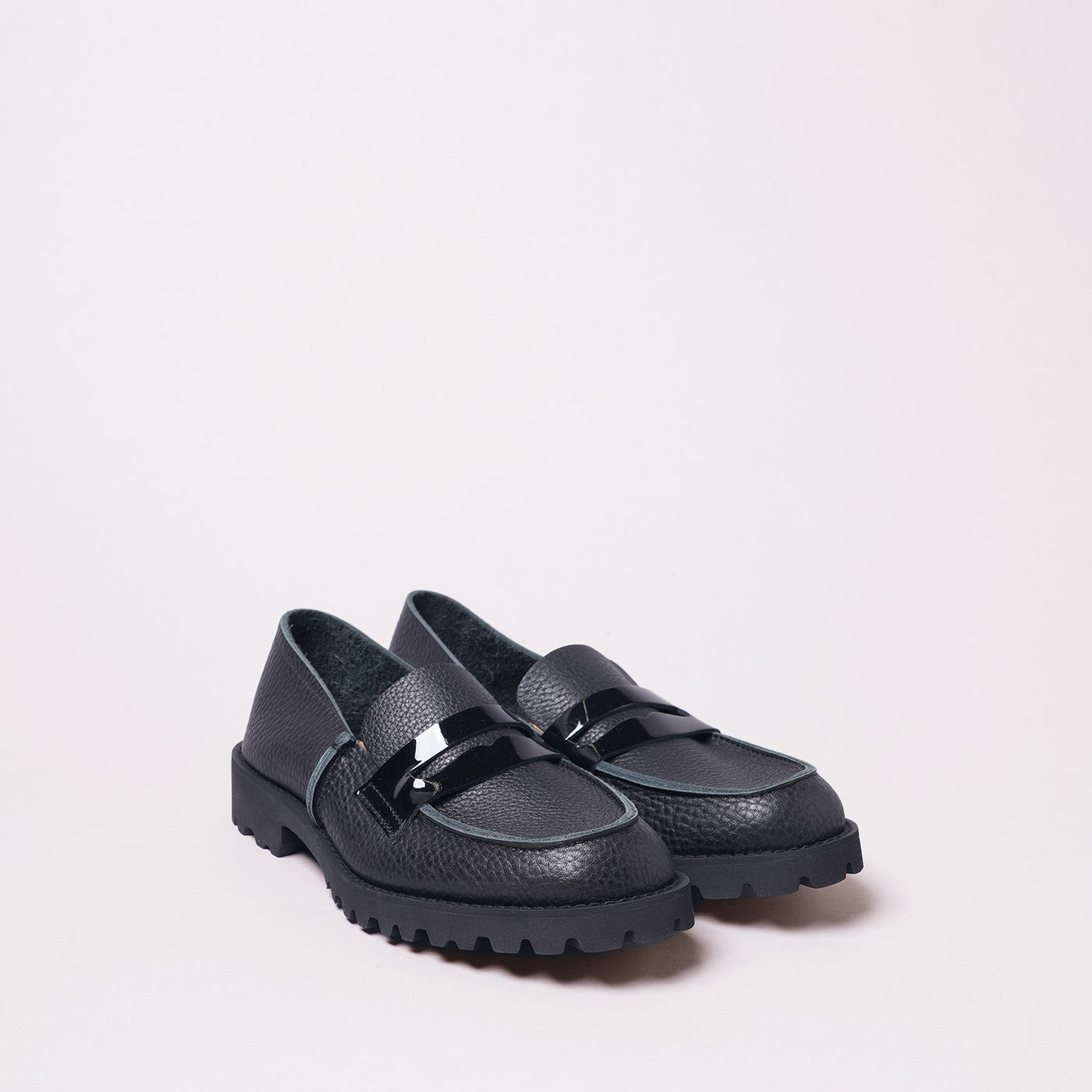 <U-Dot> Loafers / Black