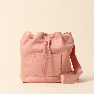 ＜itten-itten＞ Drawstring shoulder / pale green