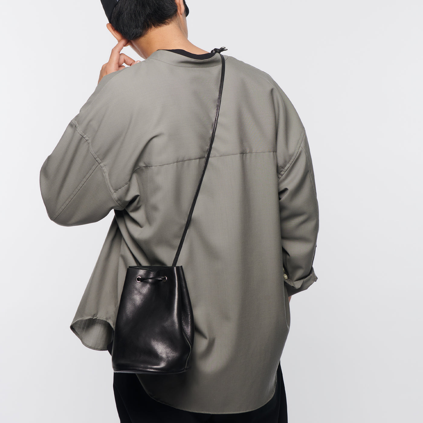 <Annak> Drawstring Shoulder Bag/Black